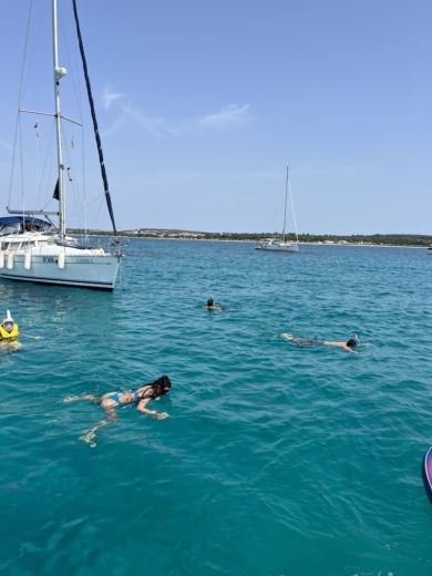 Pula Motorboat Elan Elan 35 alt tag text