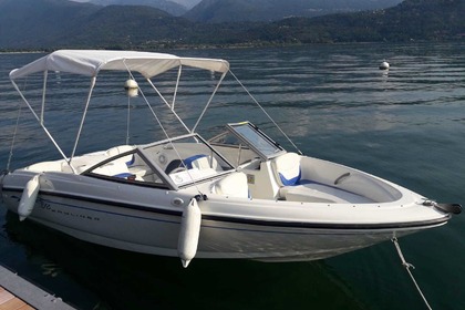 Noleggio Barca a motore Bayliner 175 Baveno