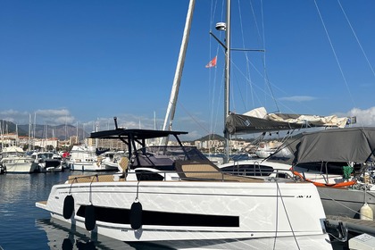Charter Motorboat Salpa AVANT GARDE 1.1 Ajaccio