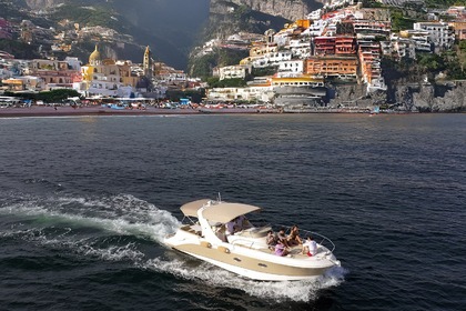 Noleggio Barca a motore WalkAround Mano Marine 30XWA Positano