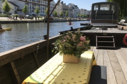 Location Bateau à moteur ANCAP nantes Gabare/ Toue Nantes
