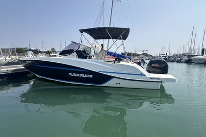 Rental Motorboat Quicksilver 705 Open La Rochelle