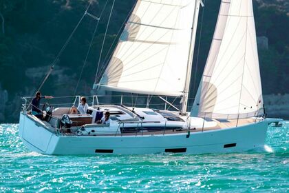 Charter Sailboat Dufour Dufour Grand Large 390 Cugnana Verde