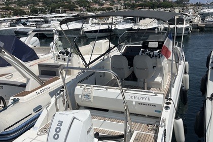 Charter Motorboat Beneteau Flyer 8 Spacedeck Les Issambres