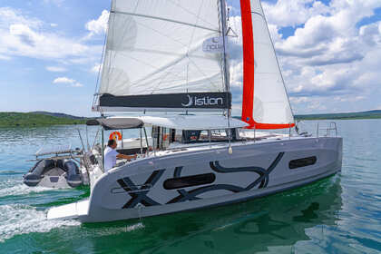 Hire Catamaran Excess Excess 11 - 4 + 1 + 1 cab. Skradin