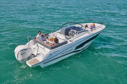 Hire Motorboat Jeanneau CAP CAMARAT 7.5 WA Palamós