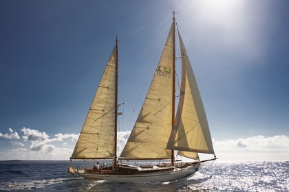 Hire Sailboat John Alden Ketch Port de Sóller