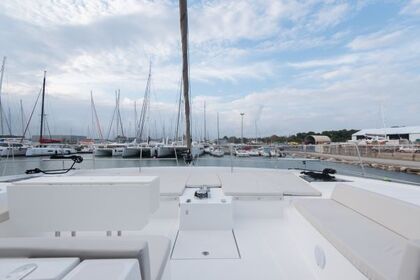 Hire Catamaran Catana Bali 5.4 - 6 + 2 cab. Nassau