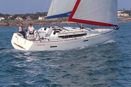 Hire Sailboat  Sunsail 38 Marina