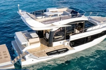 Hire Motor yacht Galeon 400 FLY Mandelieu-La Napoule