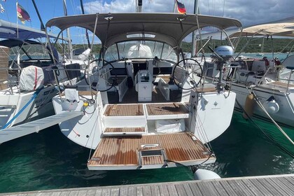 Aluguel Veleiro Jeanneau Sun Odyssey 440 Golfo Aranci