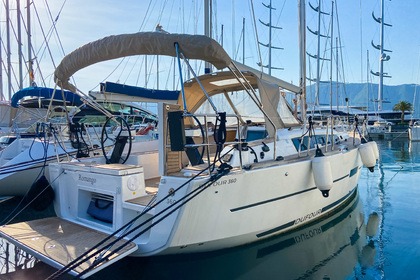 Charter Sailboat Dufour New Yacht 360 Tivat