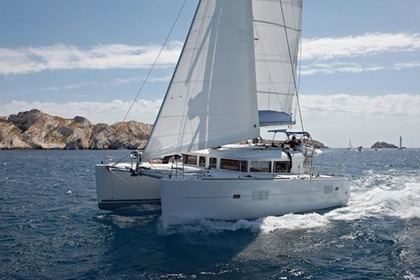 Charter Catamaran LAGOON 400 Ajaccio