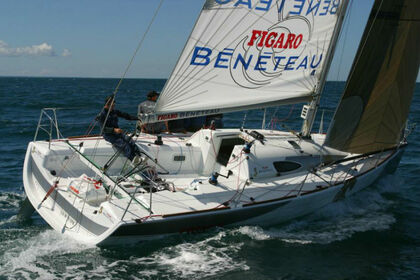 Charter Sailboat BENETEAU FIGARO 2 Hendaye