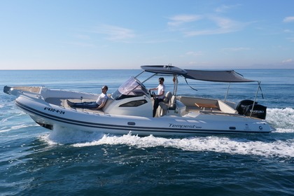 Location Bateau à moteur Capelli Tempest 1000 Roses