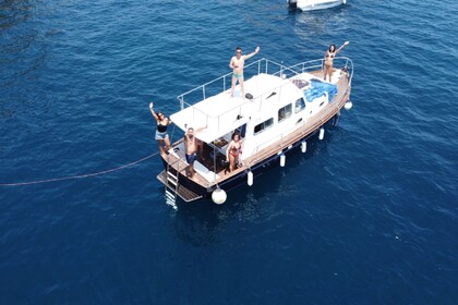 Noleggio Barca a motore Gozzo di legno Cabinato Castellammare del Golfo