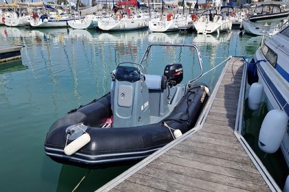 Charter RIB Bombard Explorer 500 Deauville