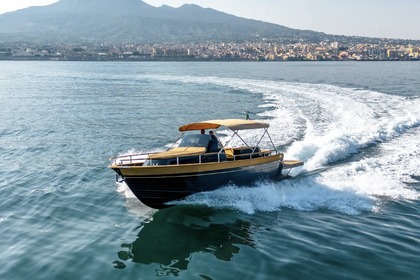 Hire Motorboat Gozzo Positano Sole Amalfi