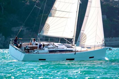Hire Sailboat Dufour Dufour 390 Grand Large Santa Eulària des Riu