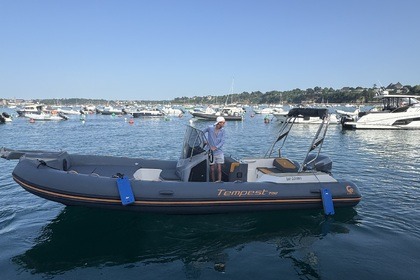 Alquiler Neumática Capelli Tempest 700 Dinard