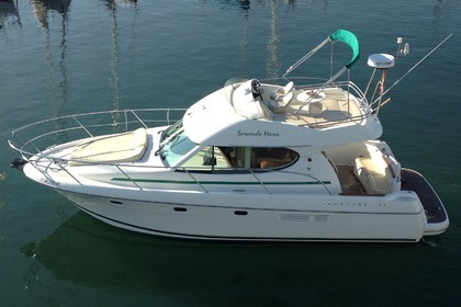 Rental Motorboat JEANNEAU PRESTIGE 32 Sitges