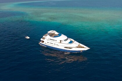 Charter Motor yacht Honors Legacy Maldives yacht 33 Maldives