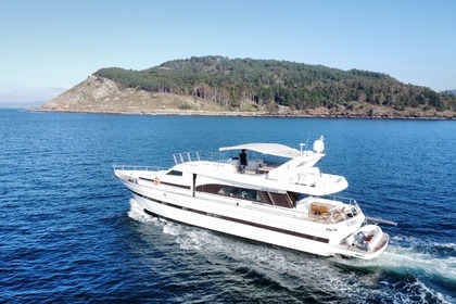 Charter Motor yacht Cantieri di Pisa Akhir 22 Baiona