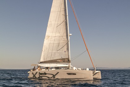 Location Catamaran Beneteau Excess 14 Rodi Garganico