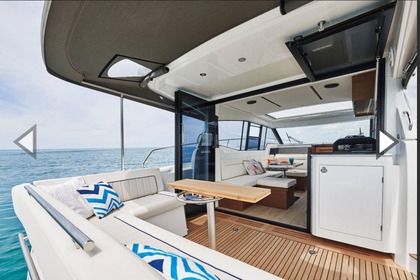 Noleggio Barca a motore Jeanneau Nc37 Baia