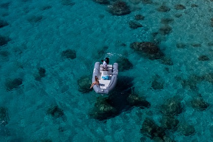 Alquiler Barco sin licencia  Bwa 550 Cagliari