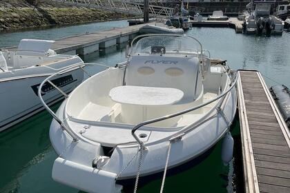 Rental Motorboat Beneteau Flyer 6.5 La Rochelle