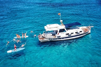 Rental Motorboat Majoni Llaut Menorca