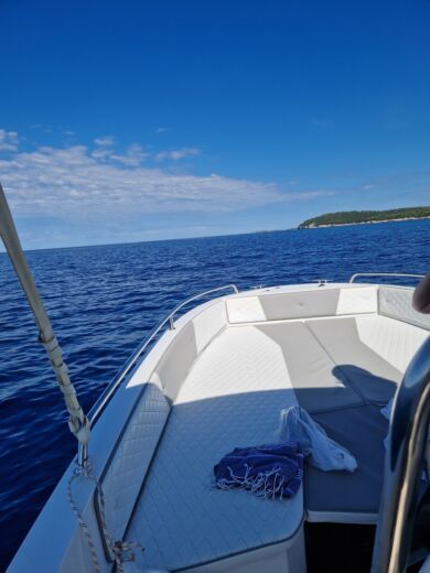 Pola Motorboat Orizzonti Nautilus alt tag text