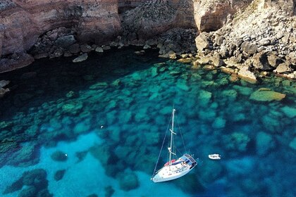 Hire Sailboat Dufour Dufour 43 Classic Mahón