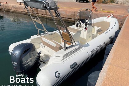 Alquiler Neumática Capelli Capelli Tempest 600 Les Issambres