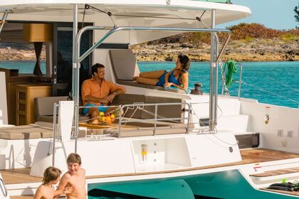 Location Catamaran  LAGOON 42 (4 CAB+2) Le Marin