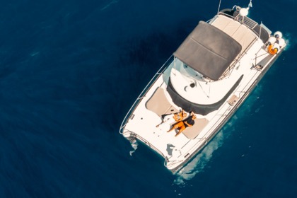 Location Catamaran FOUNTAINE PAJOT Highland 35 Pilot Santorin