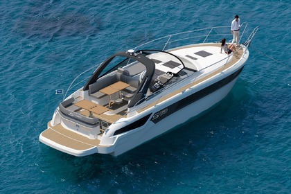 Rental Motorboat Bavaria S36 Open Palma de Mallorca