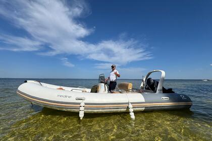 Hire Motorboat Zodiac Medline 2 Biscarrosse