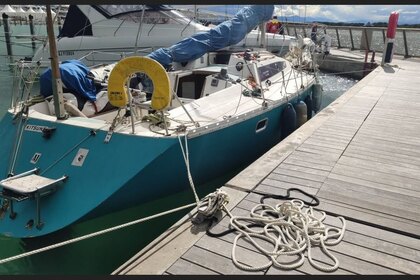 Charter Sailboat Joubert et Nivelt Sélection 37 Marseille