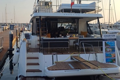 Noleggio Barca a motore Prestige Prestige M48 Salerno