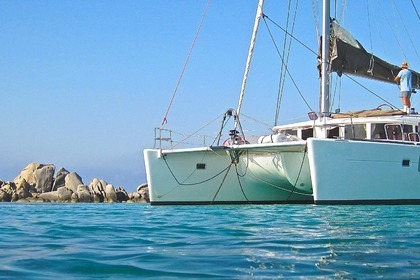 Rental Catamaran Lagoon 440 Maddalena