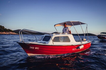 Charter Boat without licence  Pasara Istranka Rogoznica