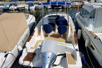 Hire Motorboat JEANNEAU 755 WA Mandelieu-La Napoule