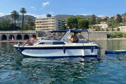 Location Bateau à moteur Jeanneau SKANES Beaulieu-sur-Mer