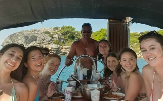 Rodos Sailboat Beneteau Oceanis 321 alt tag text