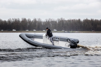 Noleggio Gommone Tornado 580T Marsiglia