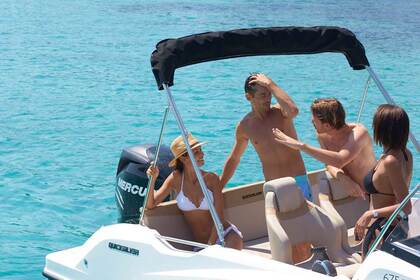 Rental Motorboat Quicksilver quicksilver 675 Sundeck Medulin