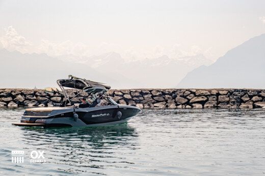 Lausanne Motorboat Mastercraft XT22T alt tag text