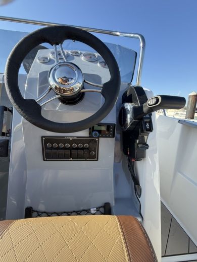 Motorboat Trident Open 630 Boot Grundriss